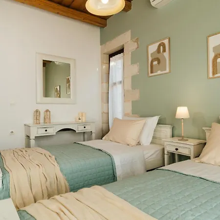 Elia Provarma - Your Villa La Canée