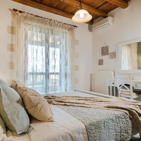 Elia Provarma - Your