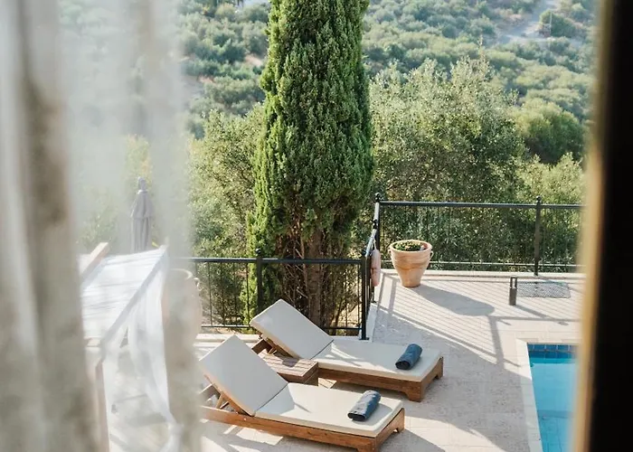 Elia Provarma - Your Вилла Ханья