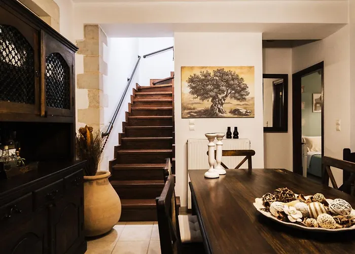 Elia Provarma - Your Ханья