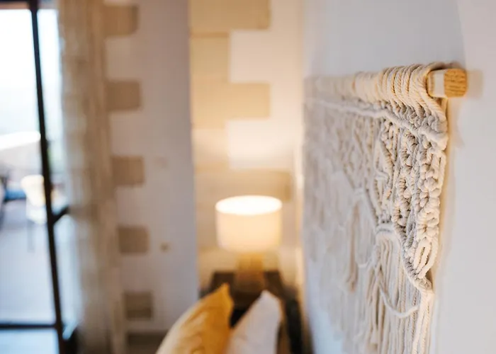 Elia Provarma - Your 干尼亞